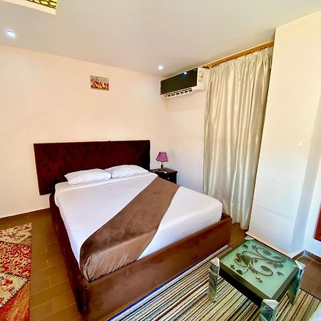 Golden Pyramids Inn Kafret el-Gabal エクステリア 写真