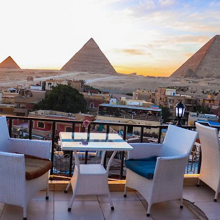 Golden Pyramids Inn Kafret el-Gabal エクステリア 写真