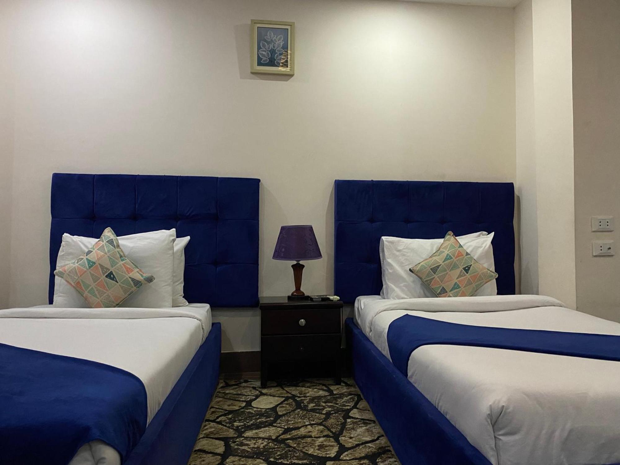 Golden Pyramids Inn Kafret el-Gabal エクステリア 写真