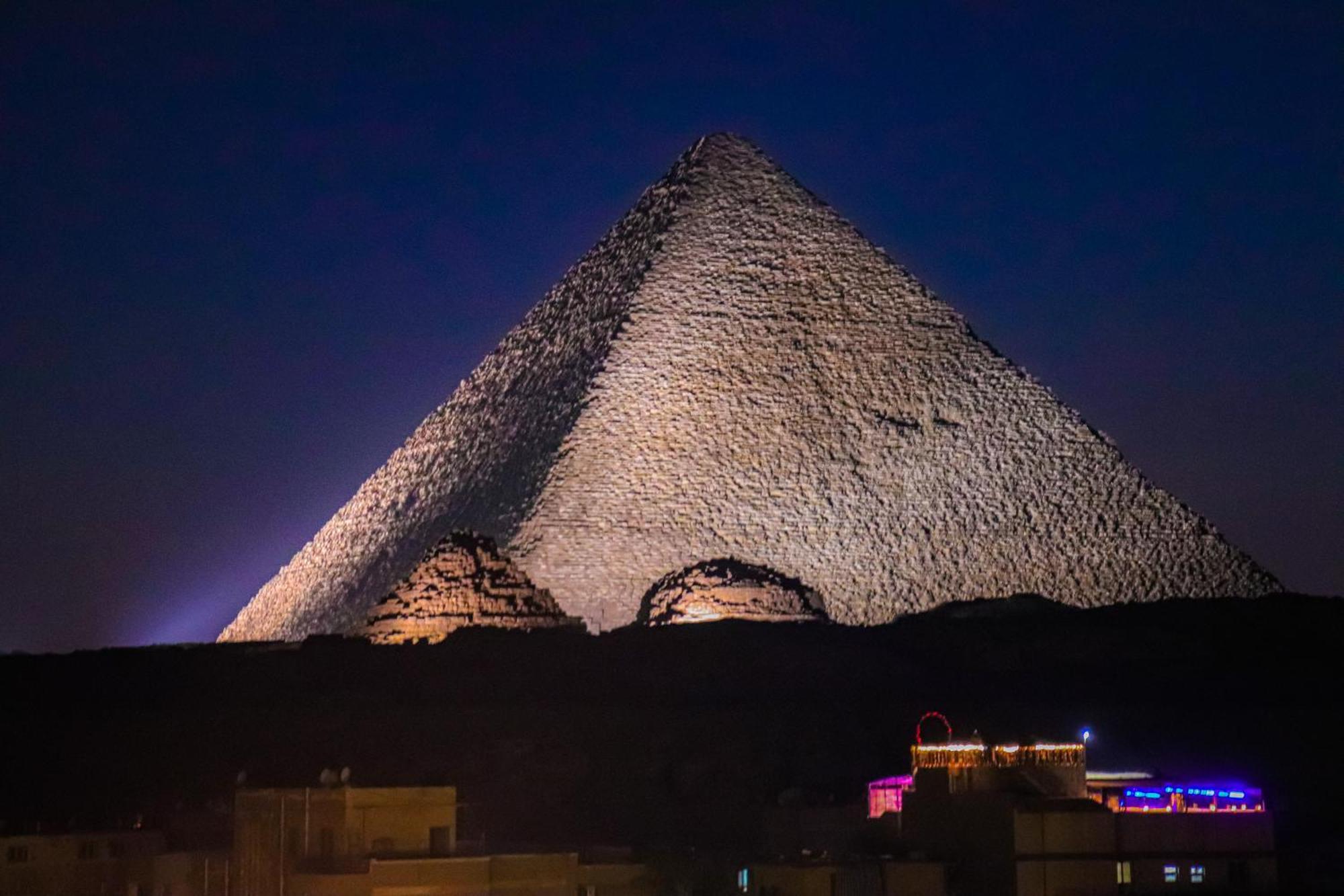 Golden Pyramids Inn Kafret el-Gabal エクステリア 写真